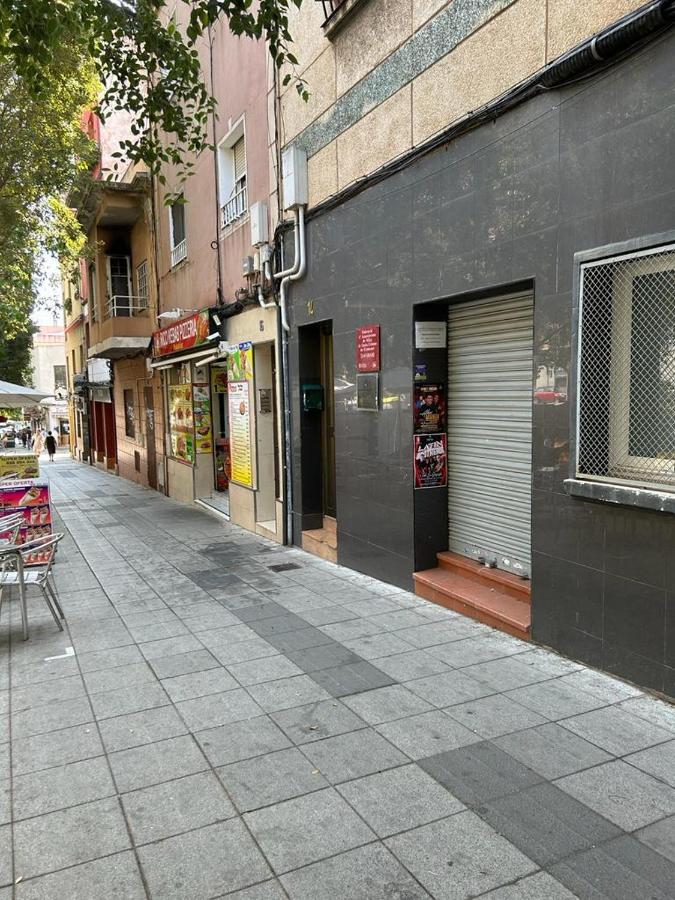 Apto Barcelona C R Apartment Santa Coloma de Gramanet Екстериор снимка