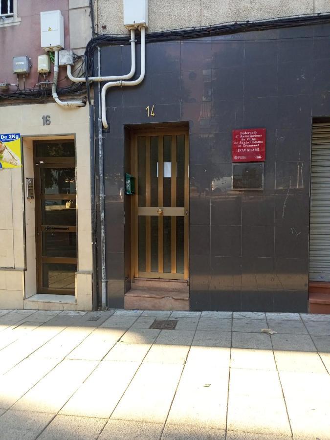 Apto Barcelona C R Apartment Santa Coloma de Gramanet Екстериор снимка