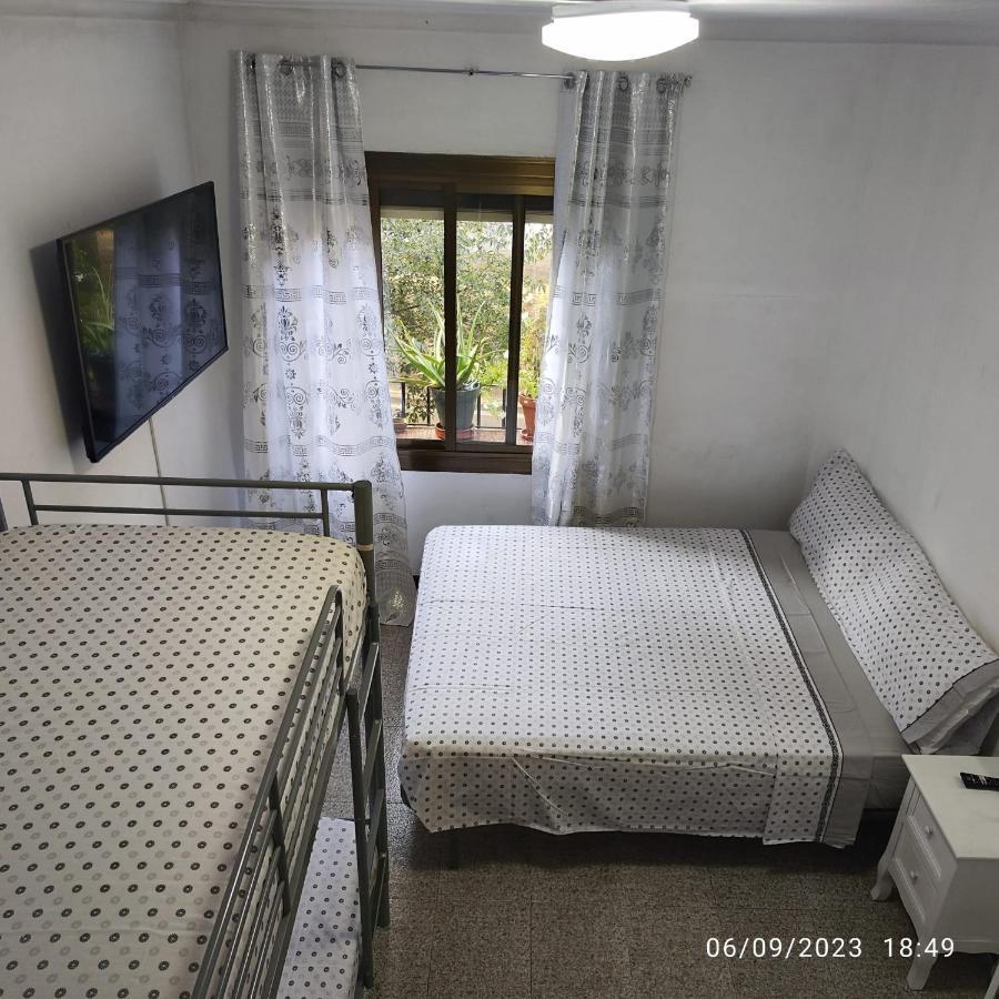Apto Barcelona C R Apartment Santa Coloma de Gramanet Екстериор снимка
